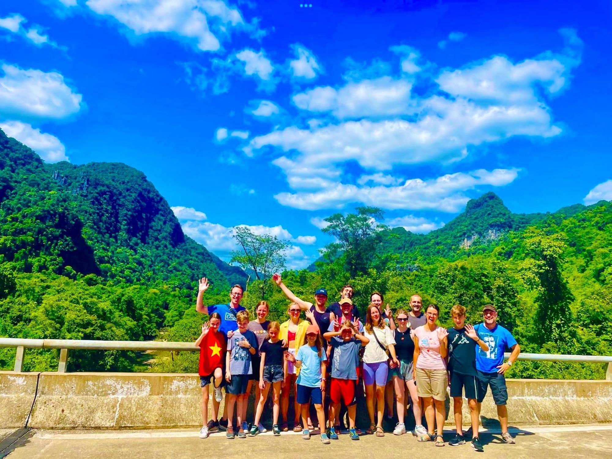 Yolo Pool Bar Villas & Garden Restaurant Phong Nha Eksteriør bilde
